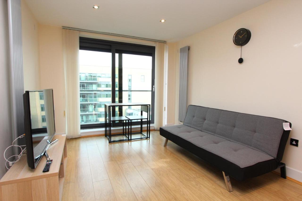 Lovely 2 Bedroom Apartment With Amazing Views In E14 London Exterior foto